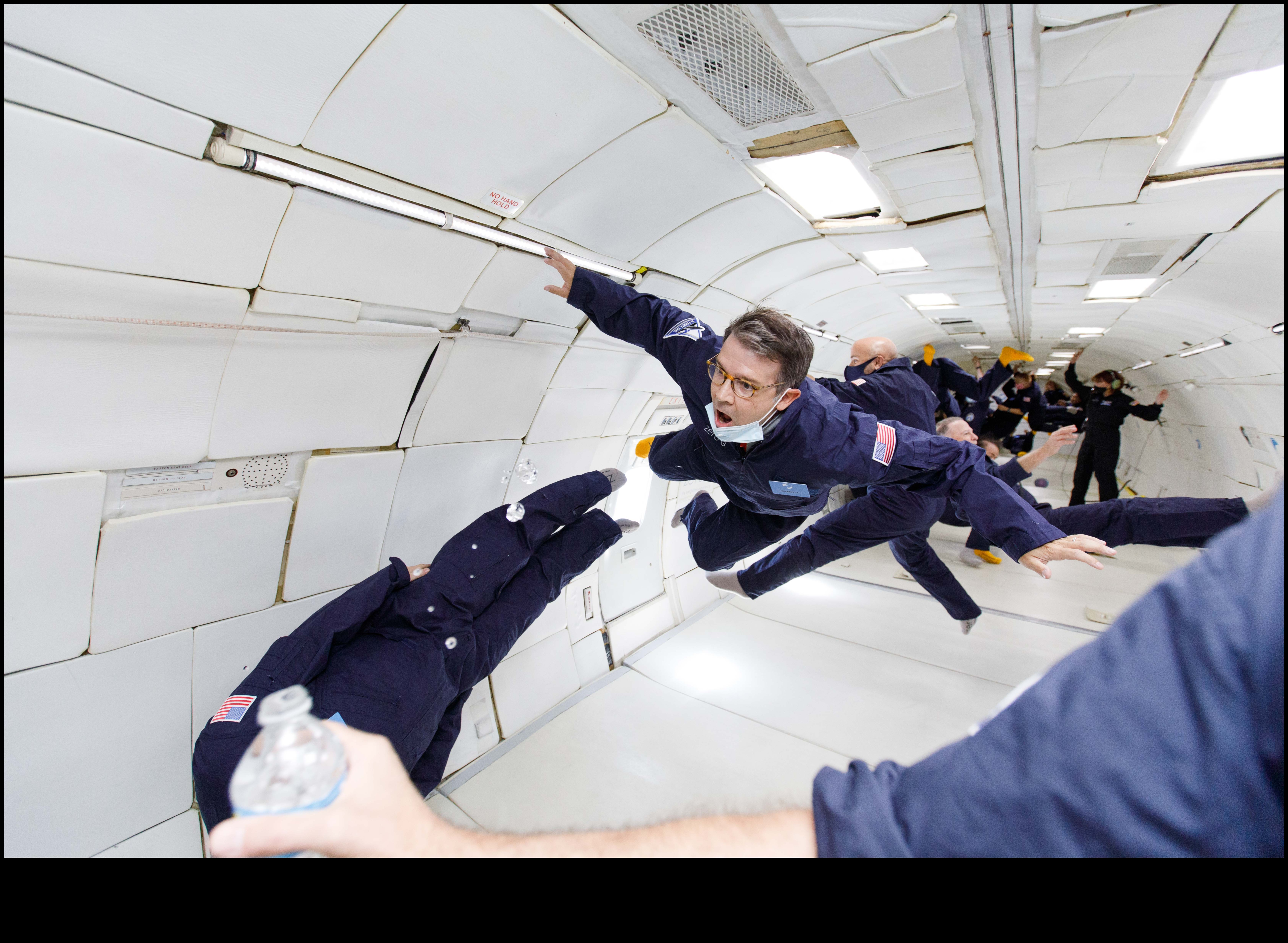 Călătorii fără greutate: la bordul navelor spațiale cu gravitație zero