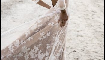 Mirese boho șic: rochii de mireasă capricioase minuni